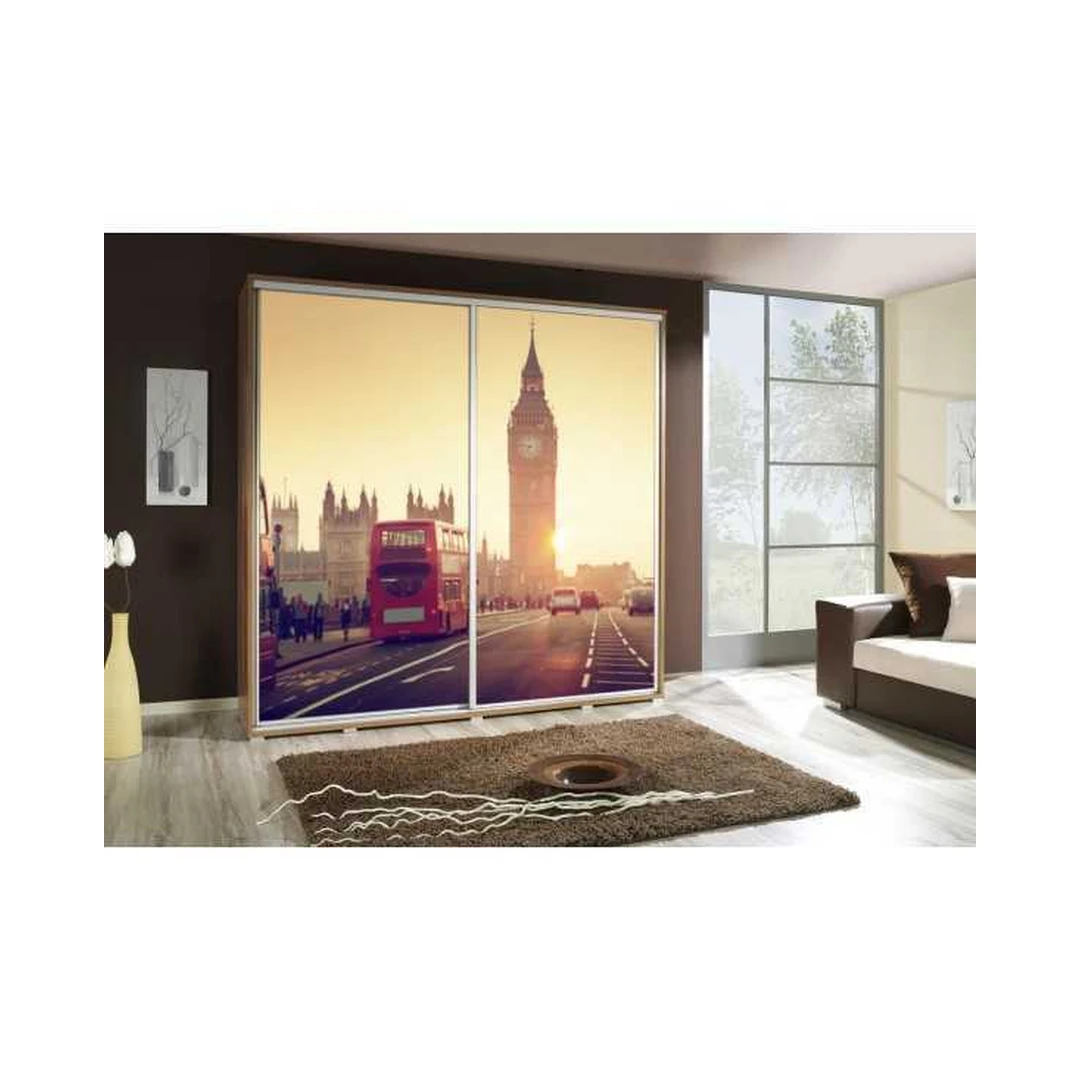 Erdvus spintos modelis 205x215 cm su patogiu gylio dizainu