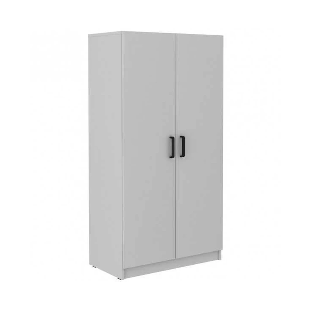 Šviesiai pilkas spintas su metališkomis rankenomis