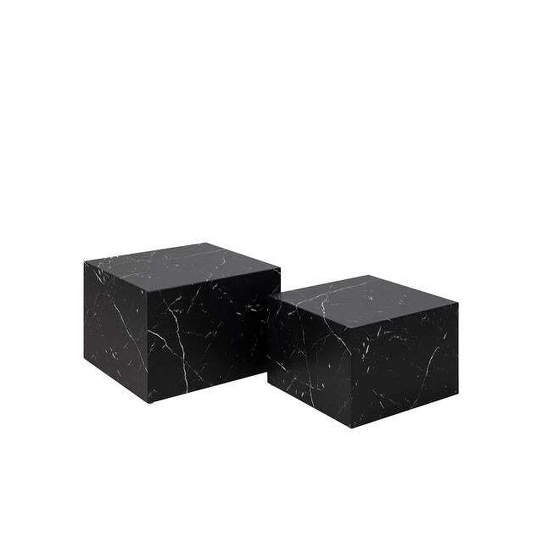 Elegantiška sofos komplektacija su minkštais pagalvėmis