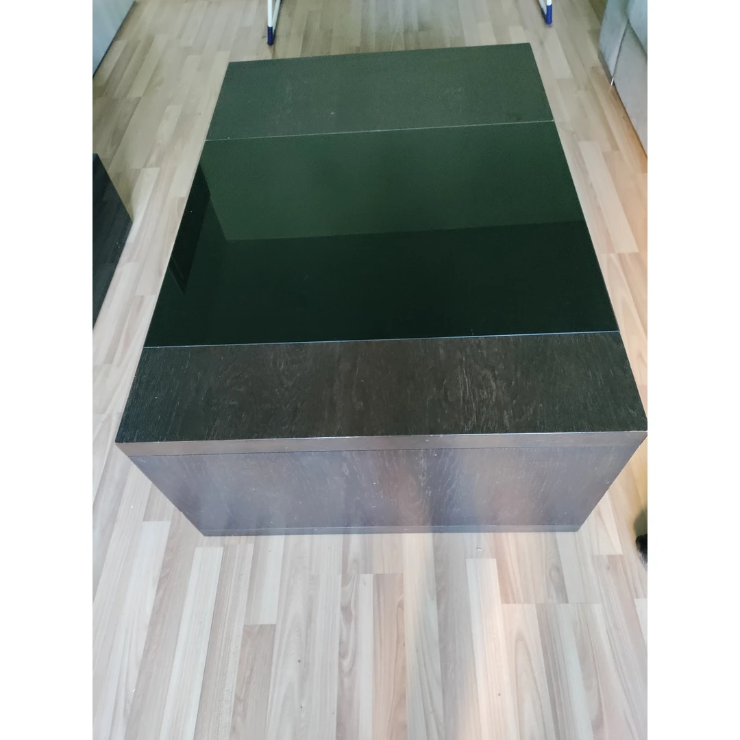 Įspūdingi masyvūs baldai iš natūralaus ąžuolo