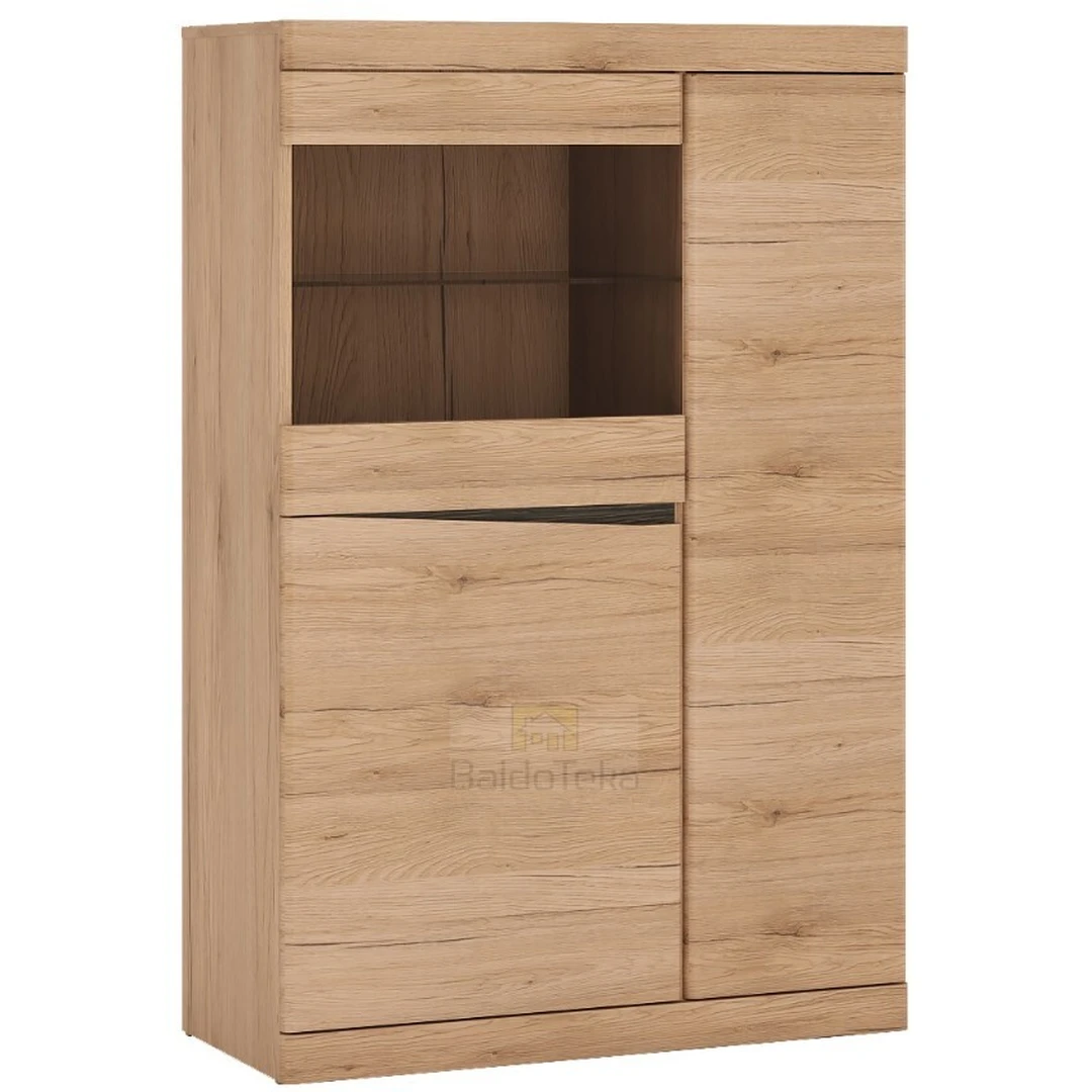 Stylinga spinta su tyliu uždarymu ir apšvietimu