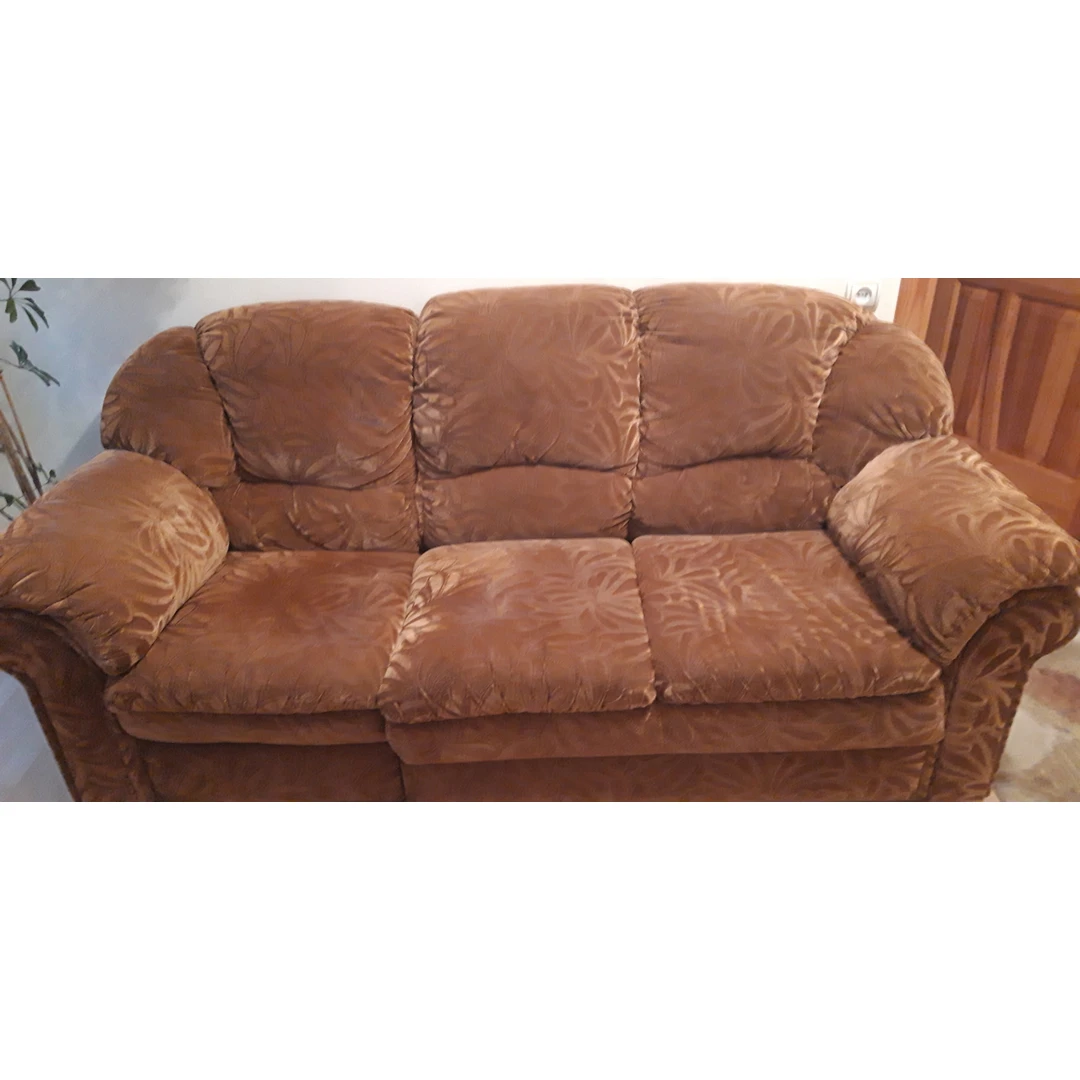 Ergonomiška 2m sofa su ištiesiamu miegamuoju mechanizmu