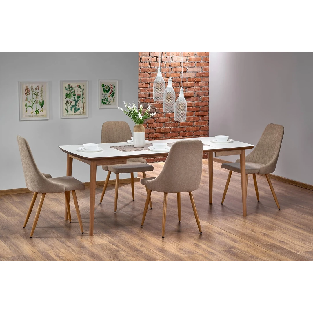 Įspūdingas medinis valgomasis stalas šeimos ir draugų susitikimams