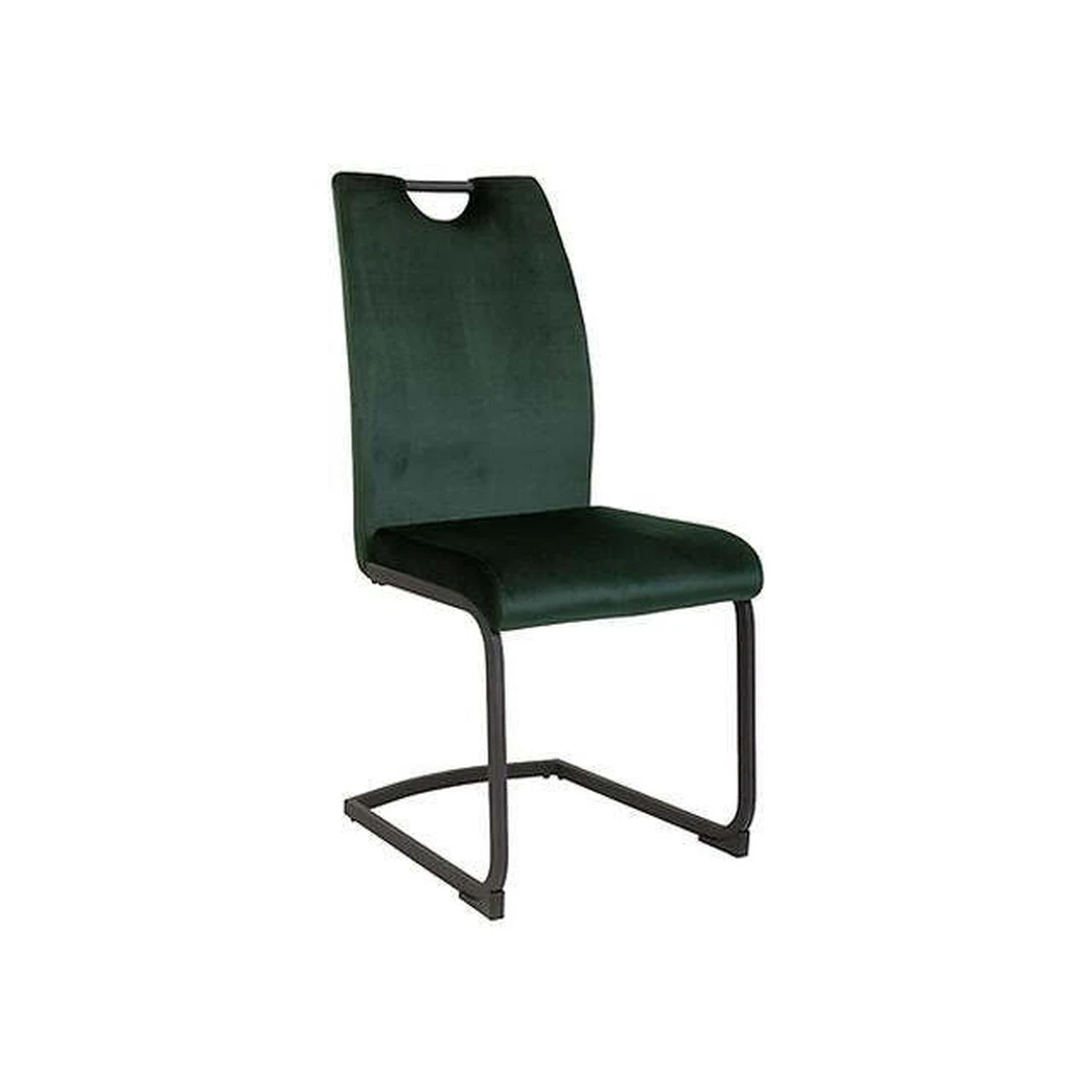 Elegantiška sofos komplektacija su minkštais pagalvėmis