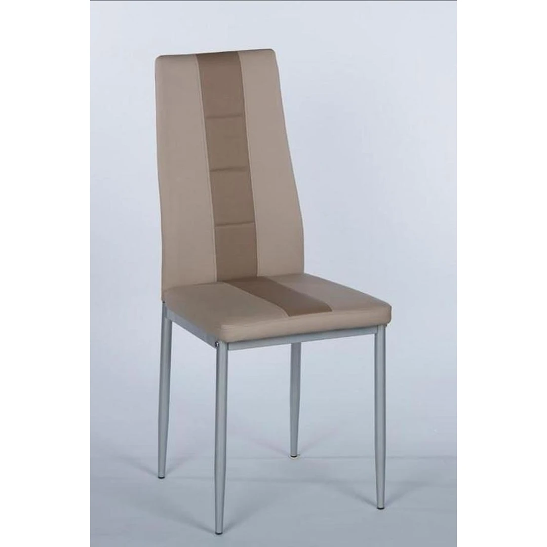 Elegantiška sofos komplektacija su minkštais pagalvėmis