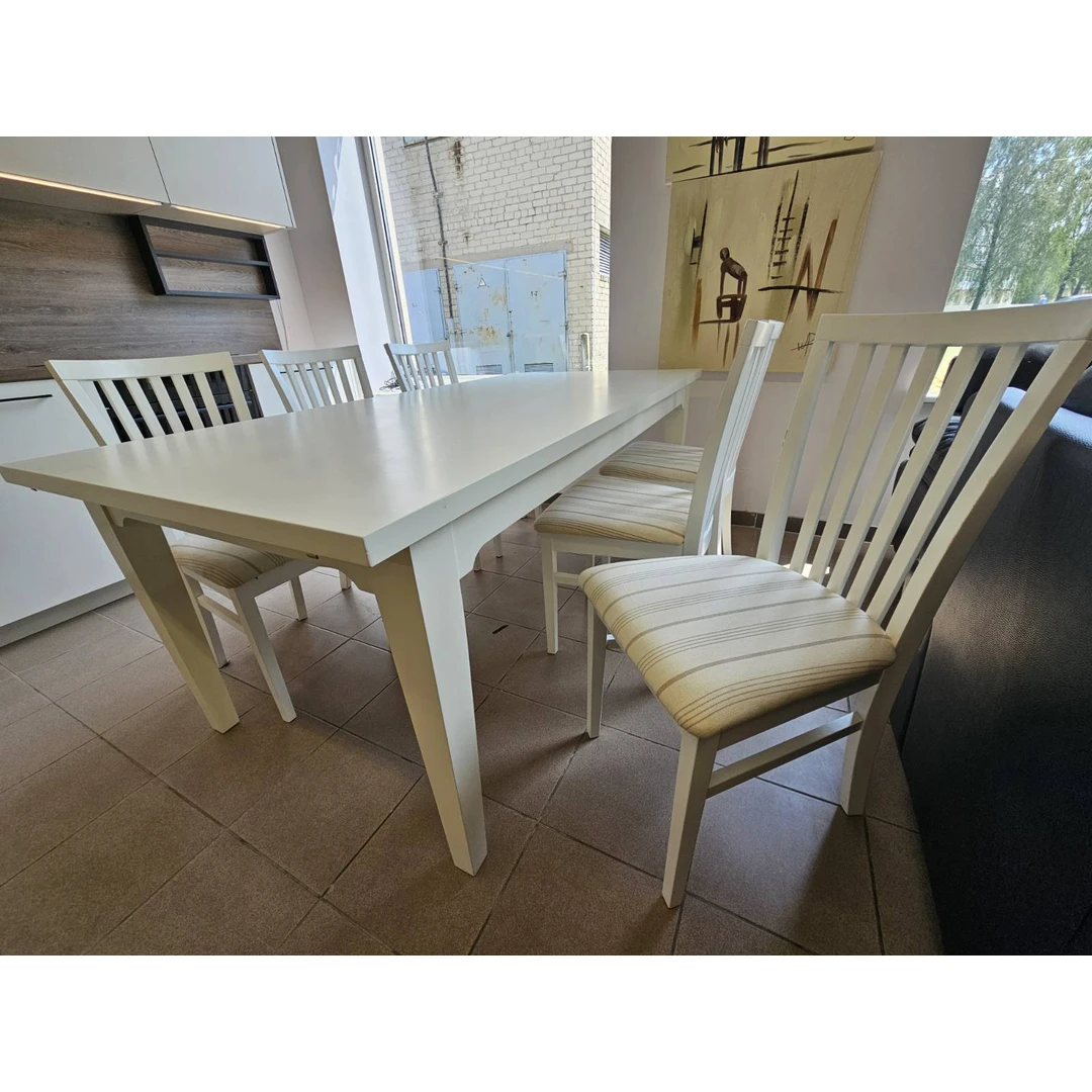 Lengvas baltas valgomojo stalas su 6 kėdėmis