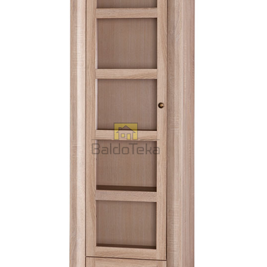 Šviesaus ąžuolo sonoma spalvos spinta su met. rankenėlėmis