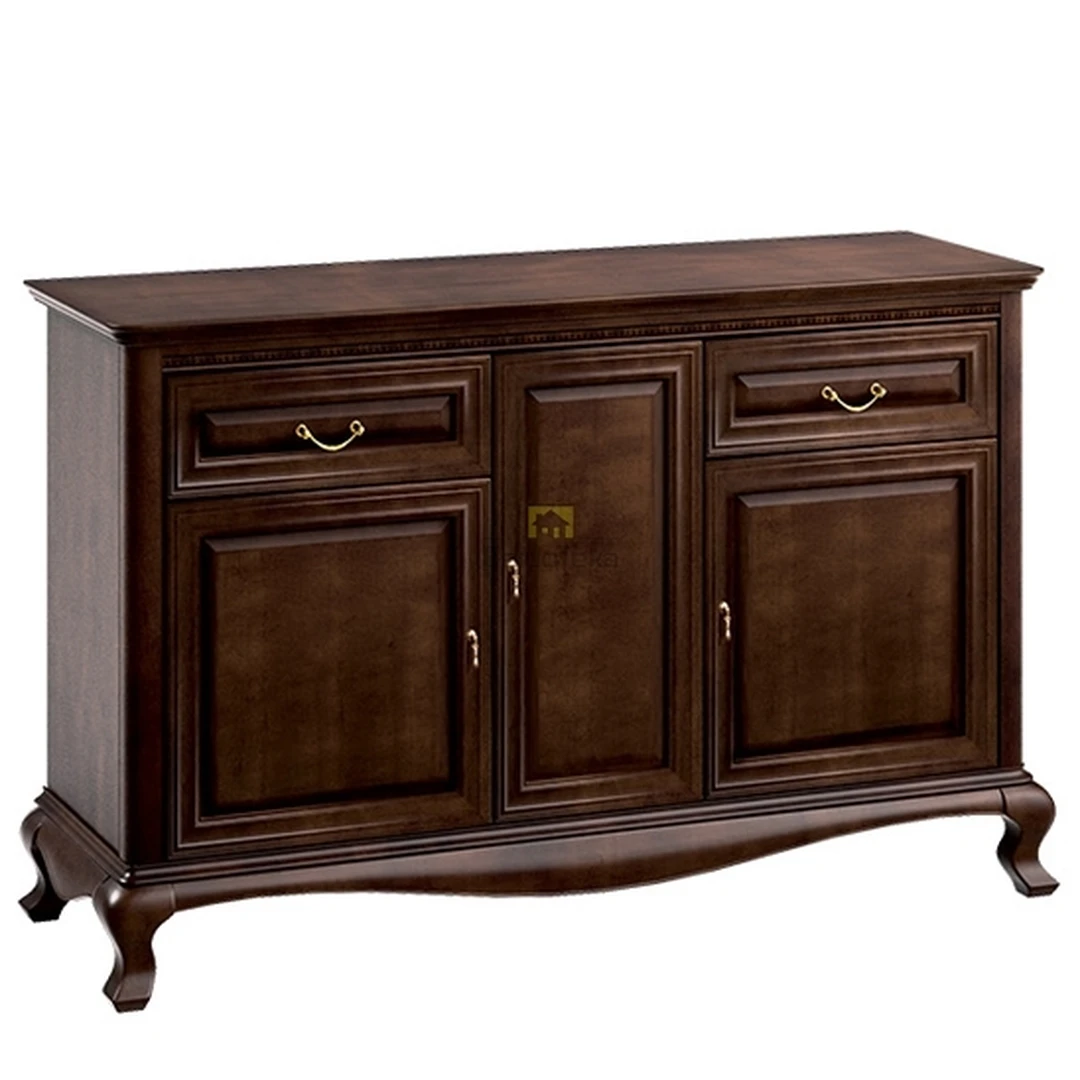 Šiuolaikiška spintelė su natūralaus medžio fasadais ir metalinėmis rankenėlėmis