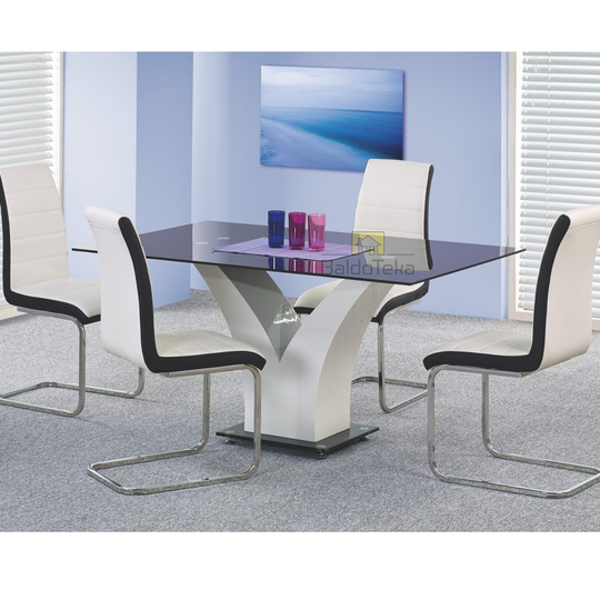 Modernus baltas ir juodas stalas su stiklo plokšte