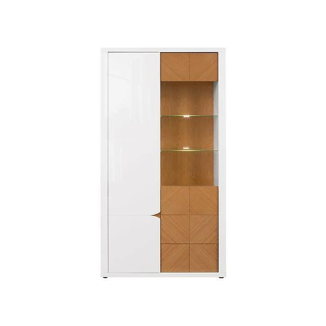 Žinoma! Pateiksiu keletą pavyzdžių, kaip galėtų atrodyti antraštės skelbimams, pabrėžiant baldų savybes ir akcentus:1. **Šiuolaikiška sofos komplektas