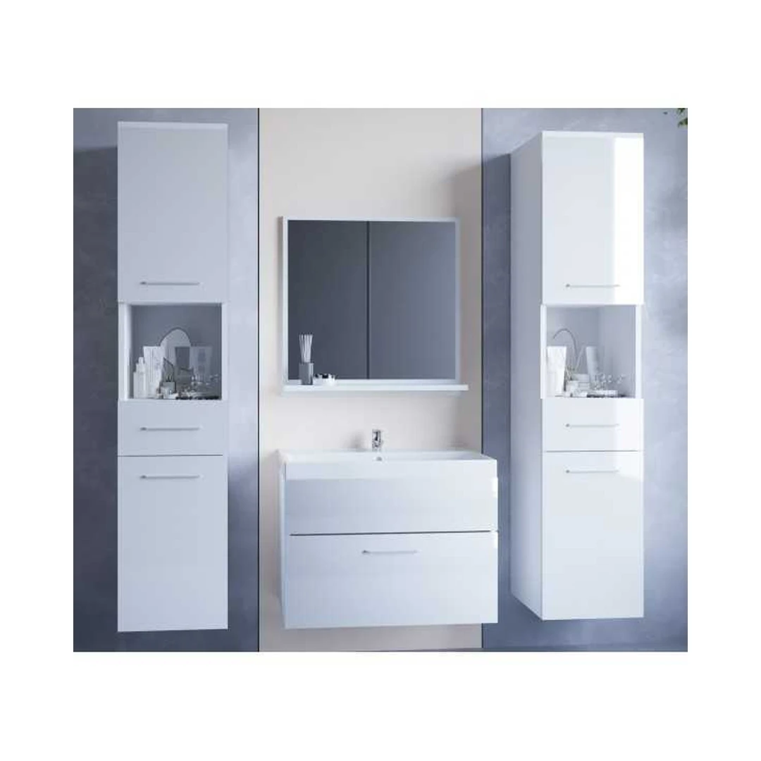 Moderni aukšta spintelė vonios kambariui