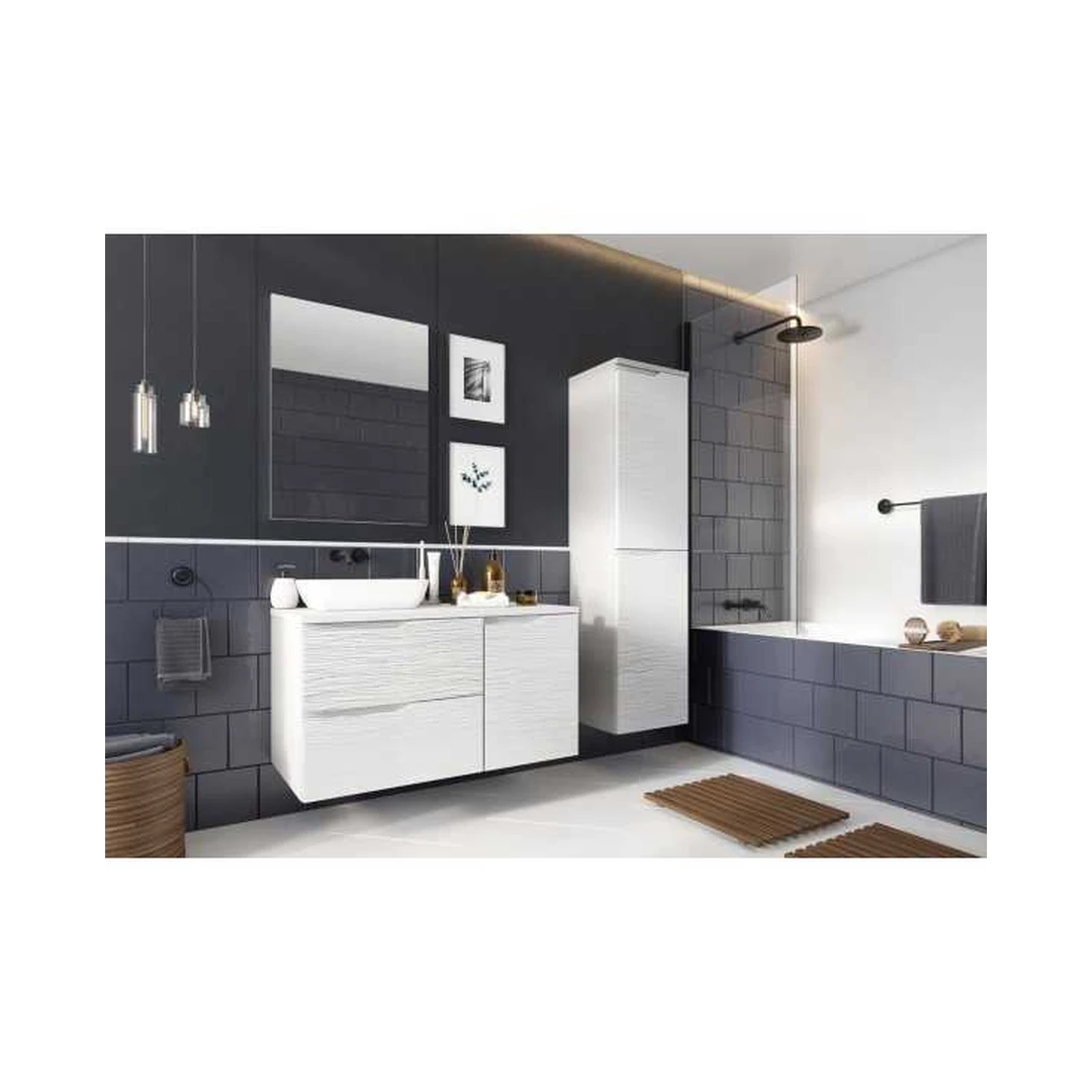 Moderni vonios kambario spintelių rinkinys baltos spalvos