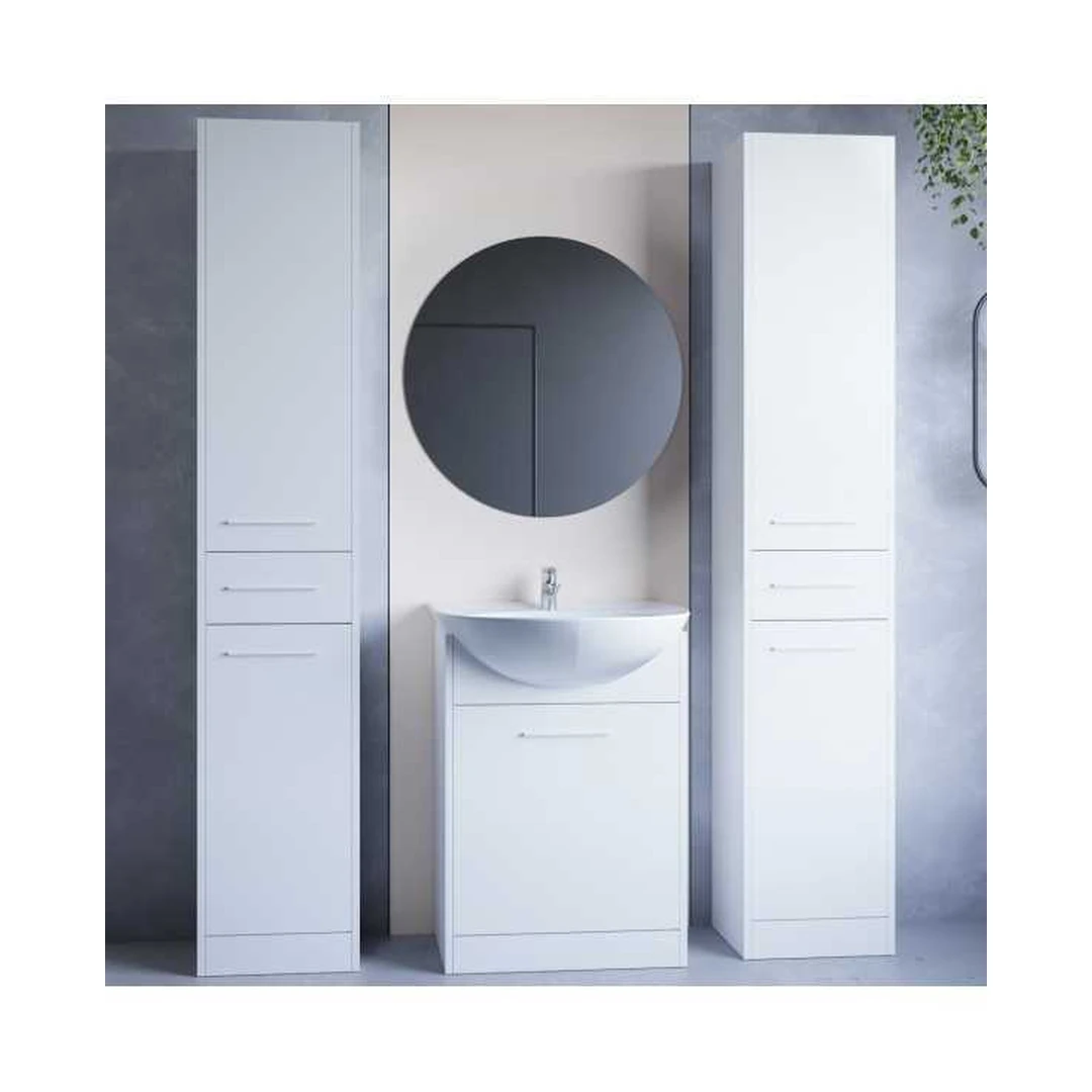 Baldų komplektas vonios kambariui su spintelėmis ir veidrodžiu