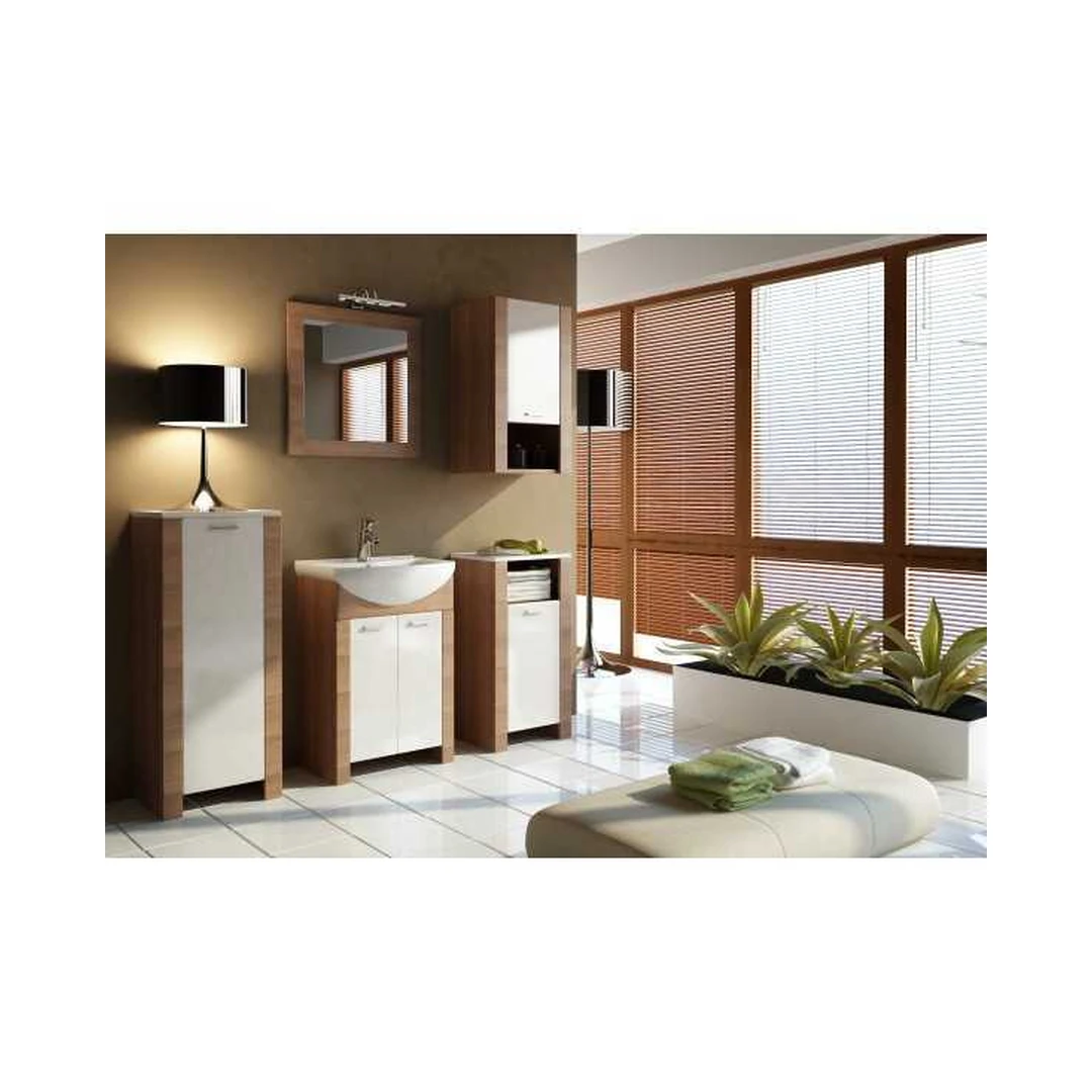 Baltas lakuotas fasadas ir stalviršis