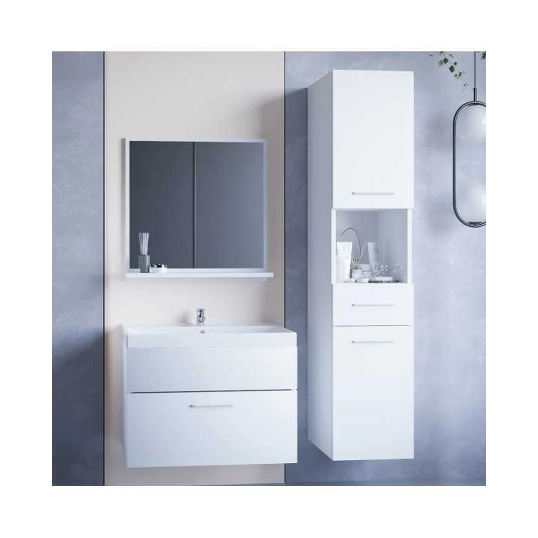 Šiuolaikiški vonios baldai baltos spalvos su laminato plokštėmis