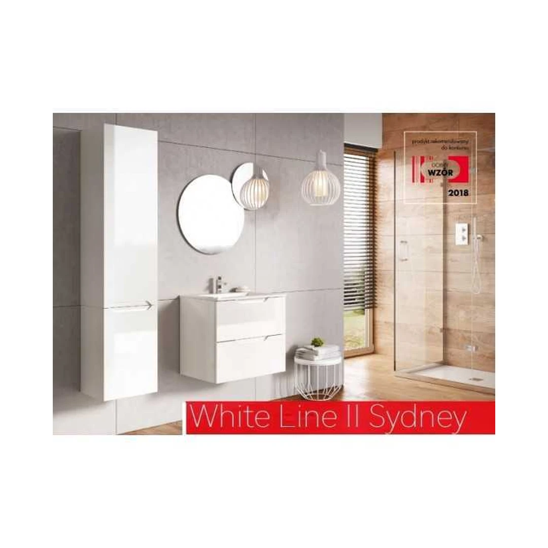 Baltas blizgus fasadas ir korpusas