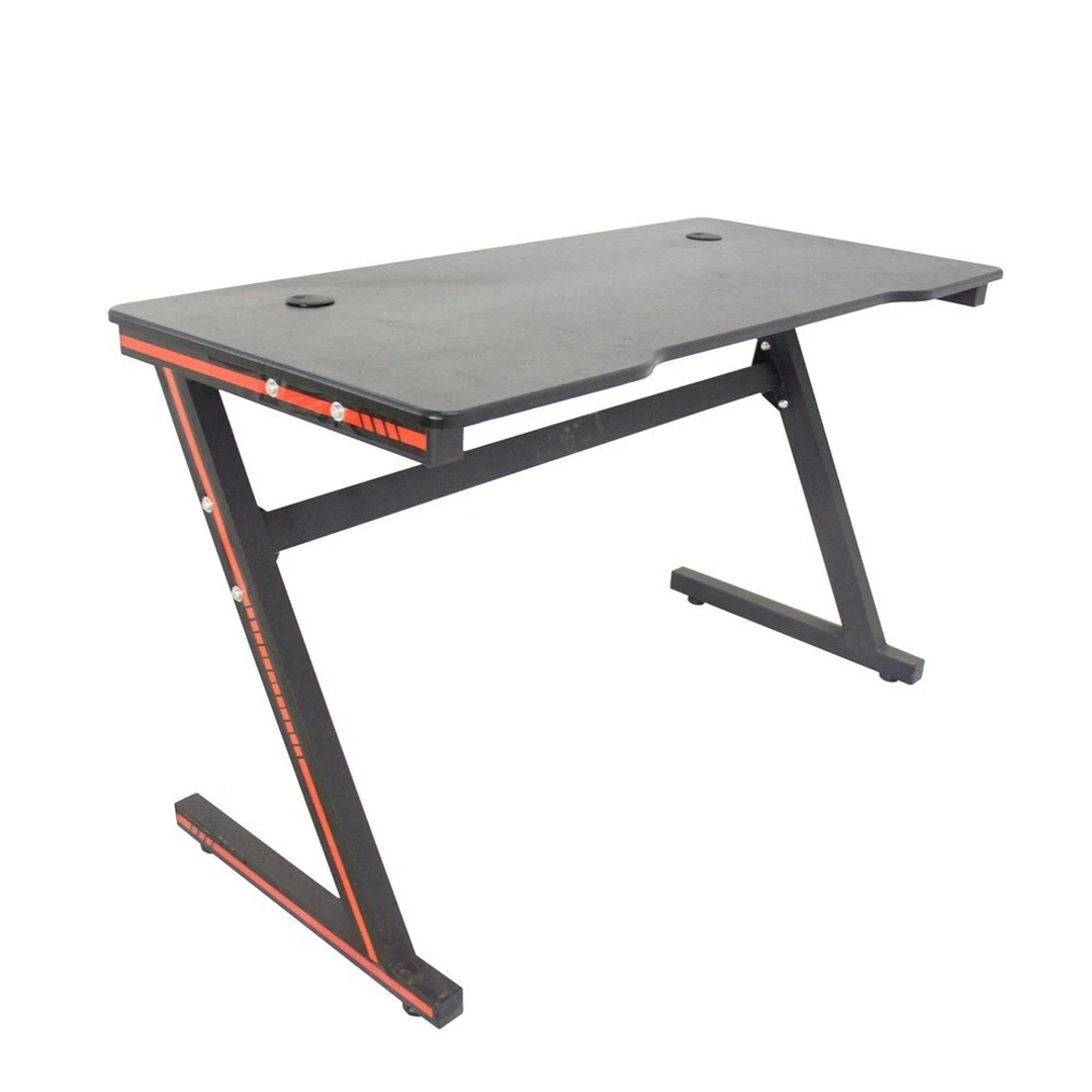 Stilingas juodas žaidimų stalas su metaline konstrukcija