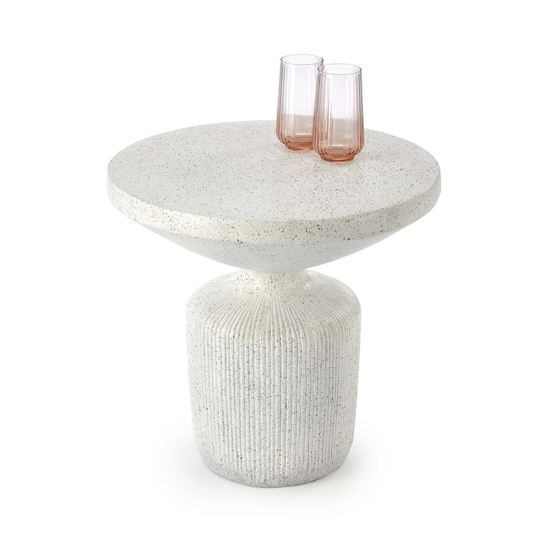 Šiuolaikiška baltos spalvos kompozitinė lova su magnio oksidu