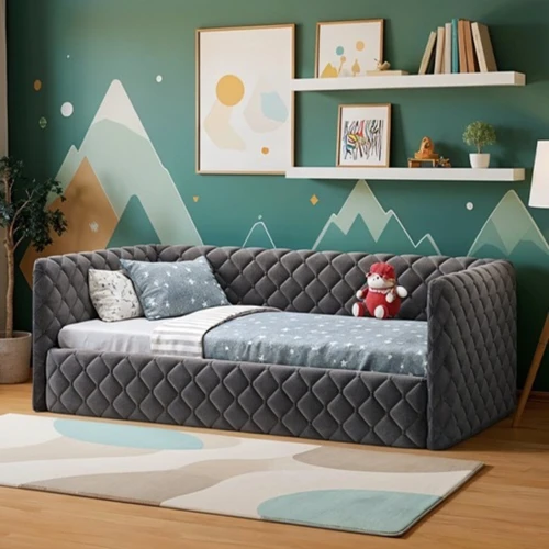 Elegantiška dygsniuota miegamojo lova su paminkštais kraštais