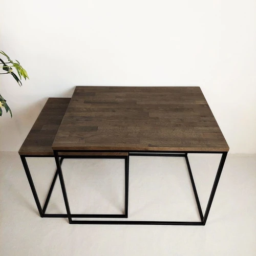 Natūralaus ąžuolo stalviršius – puiki svetainės puošmena