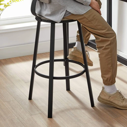 Komplekte 2 kėdės ir priedų paketas