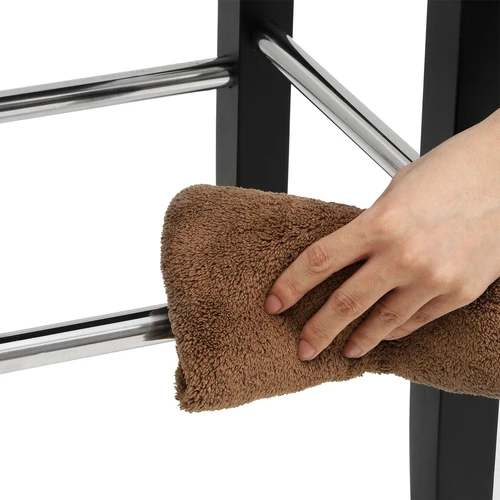 Minkštos baro kėdės su atlošu – komfortas ir stilius