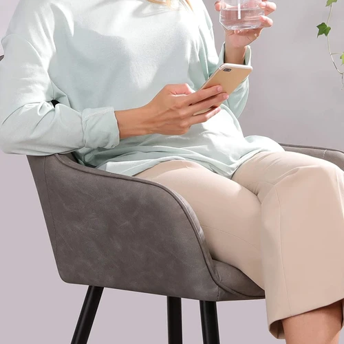 Kėdės tinkamos valgomajam, svetainei ar balkonui