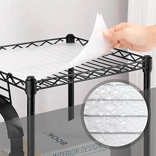 Juoda metalinė lentyna su 20 kg apkrova