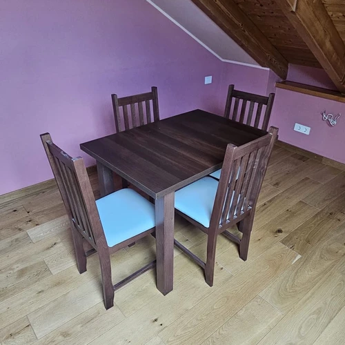 Valgomojo stalo komplektas