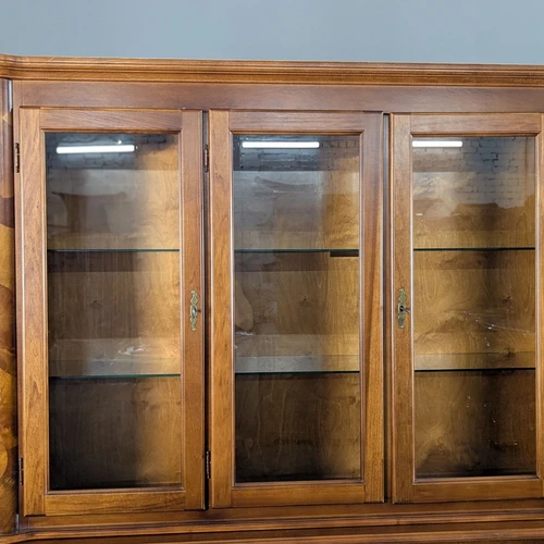 Aukščiausios kokybės itališkas baldų komplektas