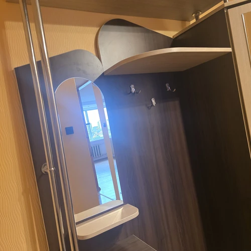 Stilinga prieškambario spinta pigiai