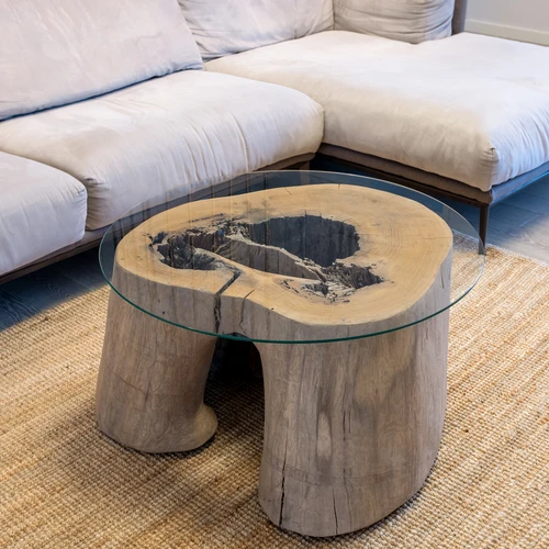 Ąžuolinis staliukas