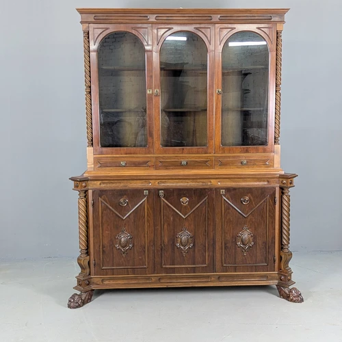 Prabangi itališka raudonmedžio indauja