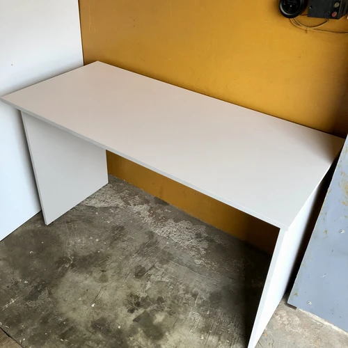 Naujas rašomasis stalas 5VNT