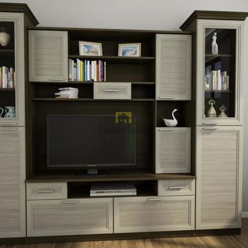 Praktiška spinta 207 cm aukščio