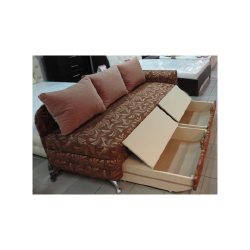 Patogi tachta su 1,60 m miegamąja dalimi