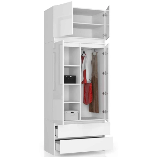 Elegantiška balta spinta – tvarkingos erdvės garantija