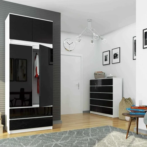 Viršutinės spintelės – puiki vieta patalynei ir antklodėms