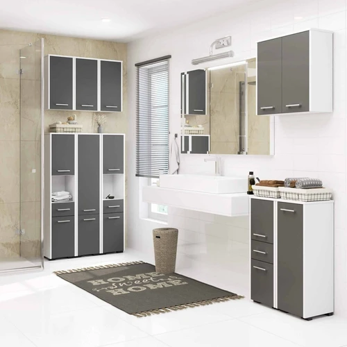 Vonios reikmenų paslėpimui – moderni spintelė su sidabrinėm rankenom