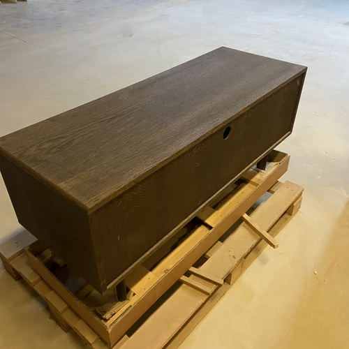 Aukštos kokybės ąžuolo TV staliukas skandinaviškame stiliuje