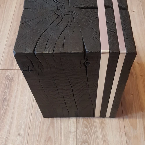 Stilingi staliukai kambariui