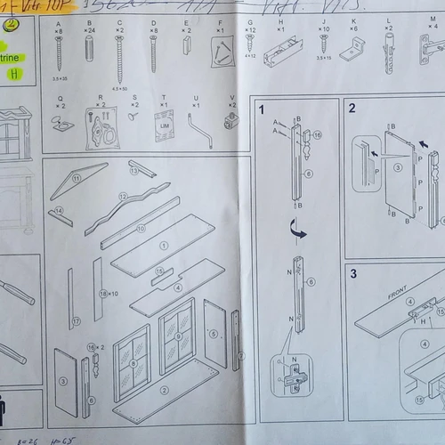 Elegantiška pakabinama vitrina su apšvietimu