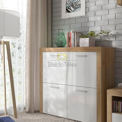 Plati spinta su pasirenkamu apšvietimu