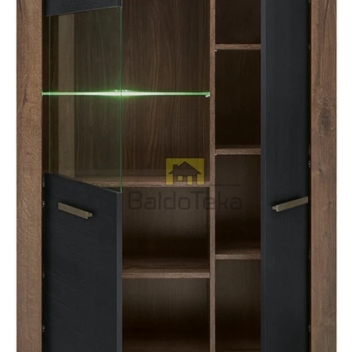 Spinta su LED apšvietimu ir placiais skyreliais