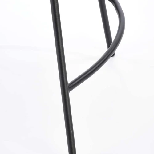 Elegantiška smėlio spalvos sofos pagalvė su milteliniu plienu