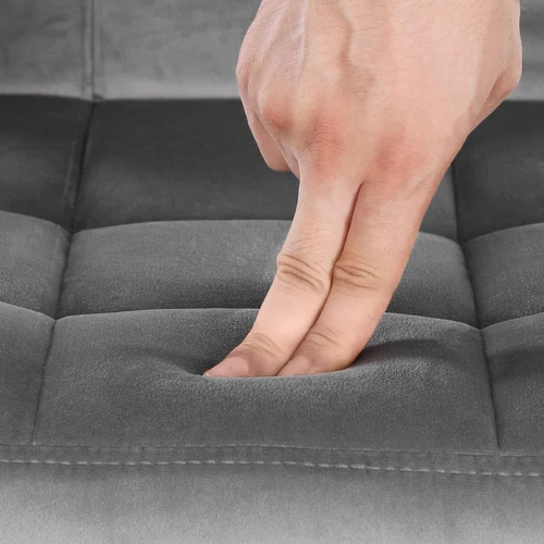 Modernios virtuvės kėdės su metaline konstrukcija ir aksominiu užvalkalu