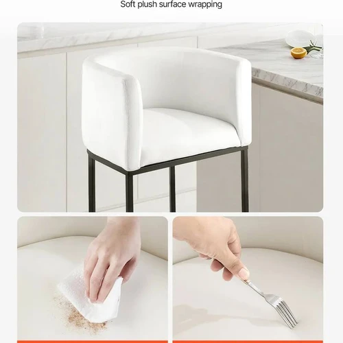 Baro kėdžių komplektas – 3 baltos kėdės su porankiais