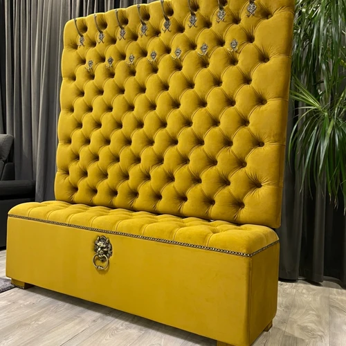 Kokybiški veliūriniai baldai su funkcionaliomis kabyklomis