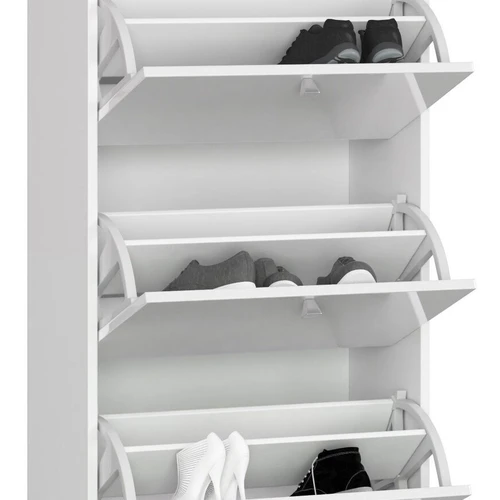 Moderni batų spintelė tinka mažiems koridoriams