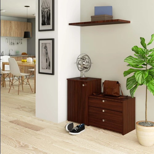 Madinga wenge spalvos batų spintelė – puikus prieškambario akcentas